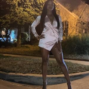 Meet your Posher, Terran